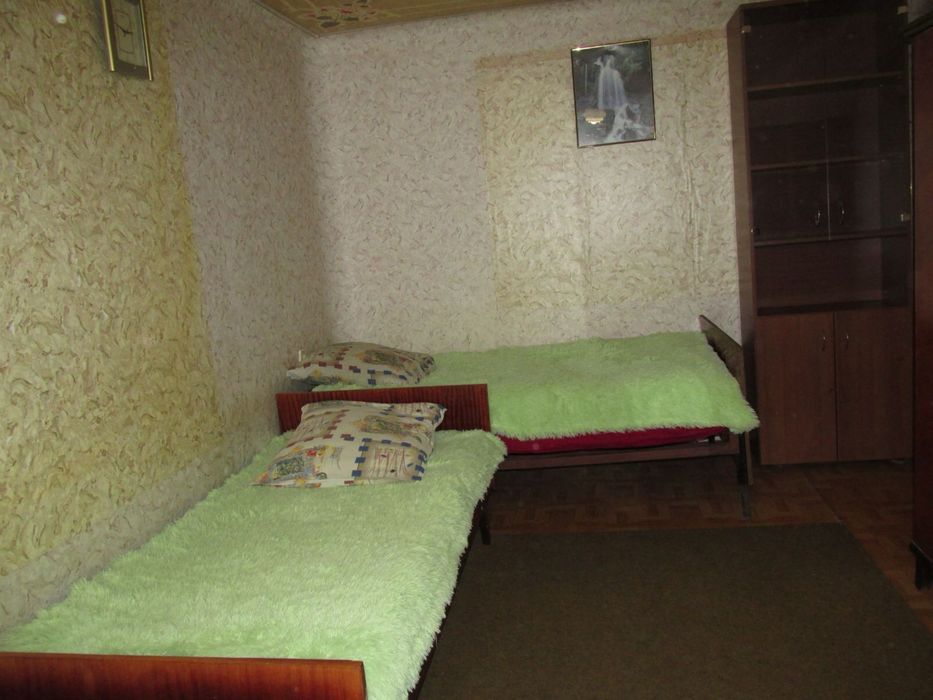 Квартира однокімна подобово.