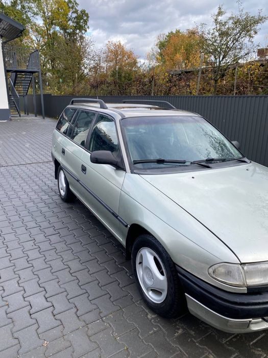 продається Opel Astra F