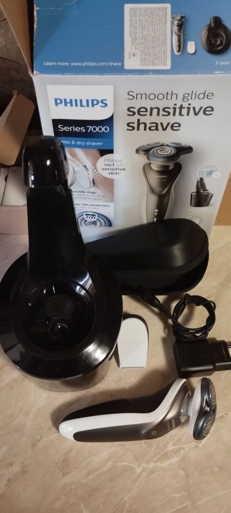 Philips series 7000