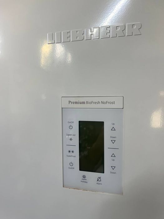 ГАРАНТІЯ! Холодильник LIEBHERR CBNP 3956 Холодильник купити київ