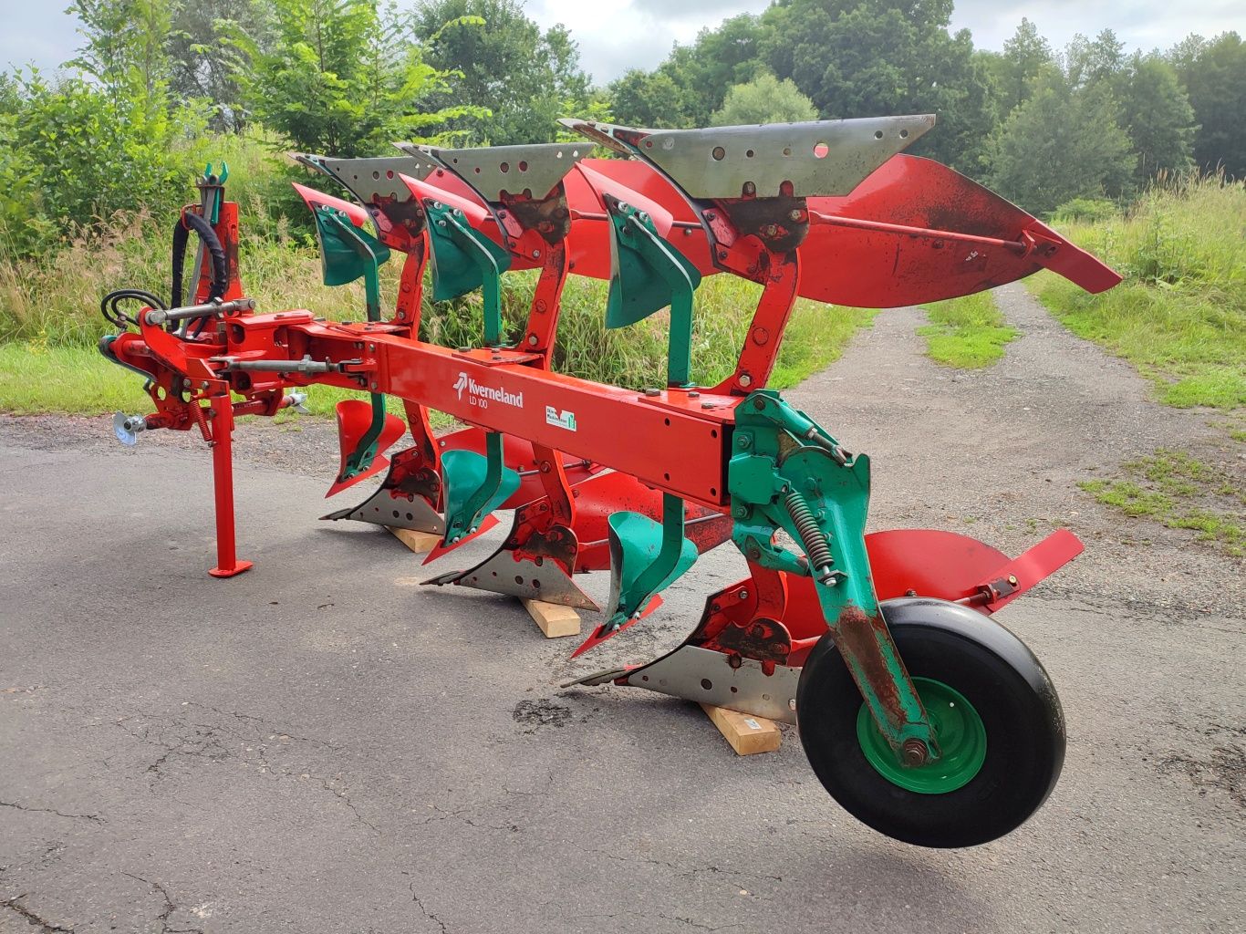 Kverneland LD 100 pług 3 skibowy obrotowy vd lemken