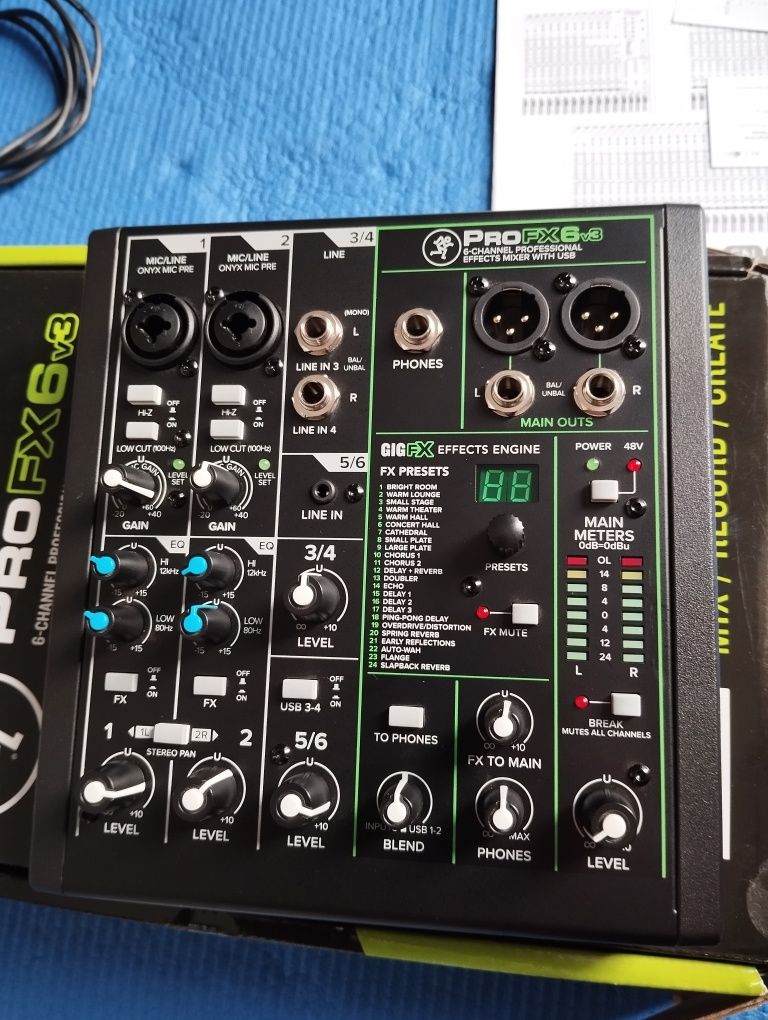 Mikser analogowy Mackie PROFX6 V3