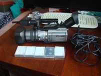 продам Профессиональную  Видеокамеру Sony  2100