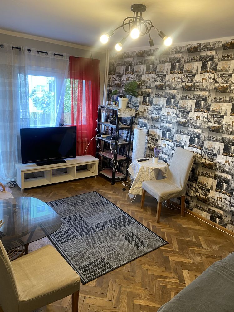 Duzy słoneczny Pokoj Łódź Traktorowa94b ,winda, internet, Aldi
