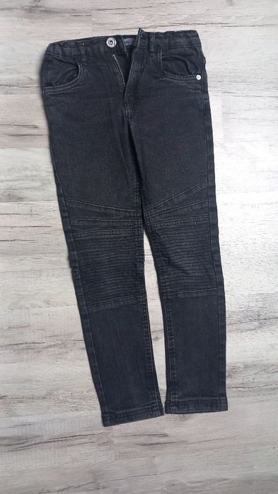 Spodnie jeans r.128