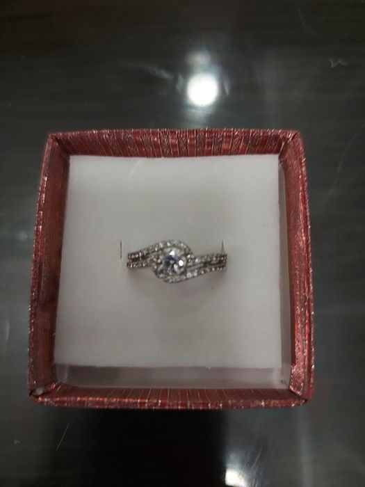 Продам срібні прикраси 925проби б.у