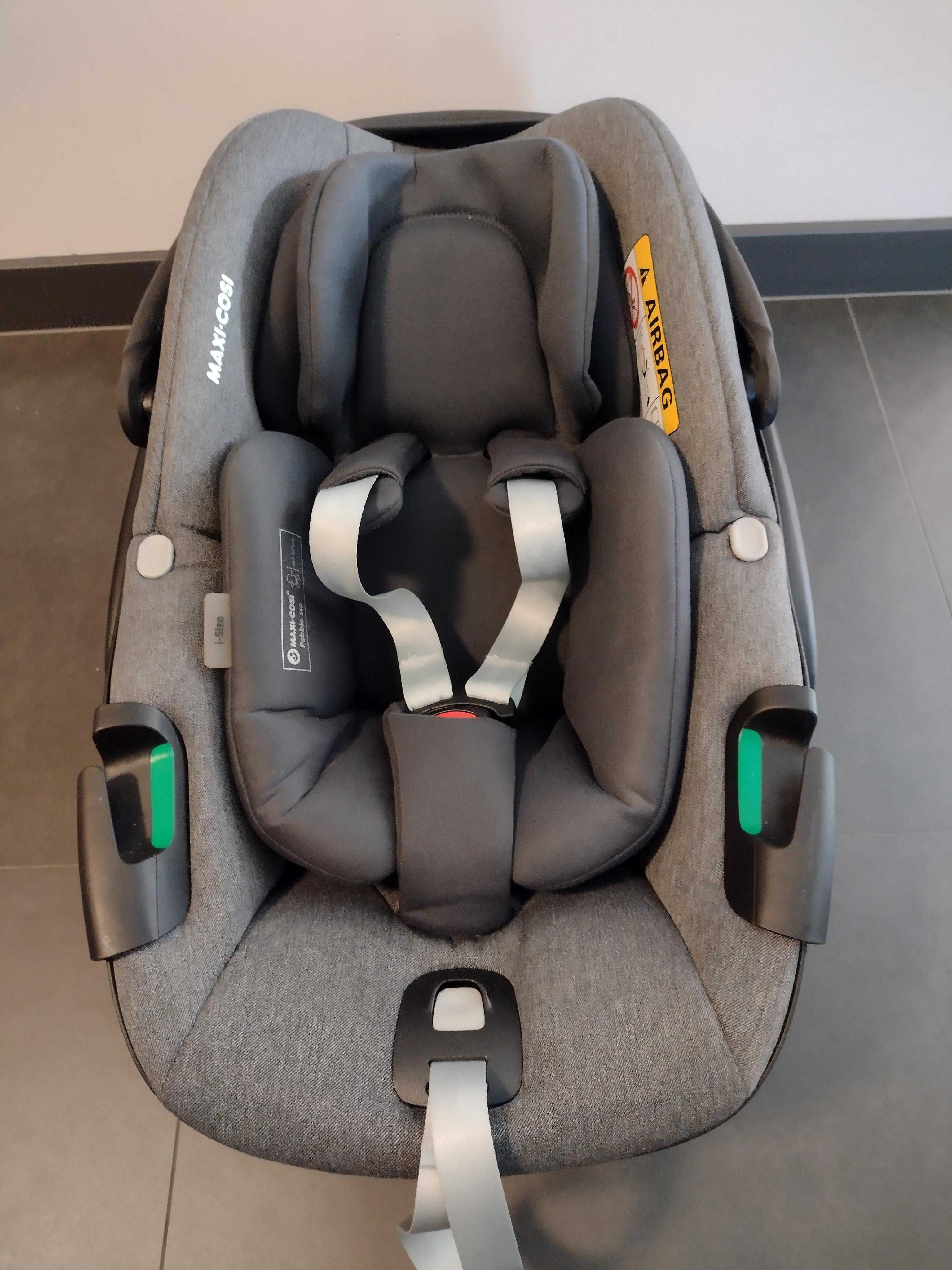 Maxi Cosi Pebble 360 - fotelik dla niemowląt / Select Grey + adaptery