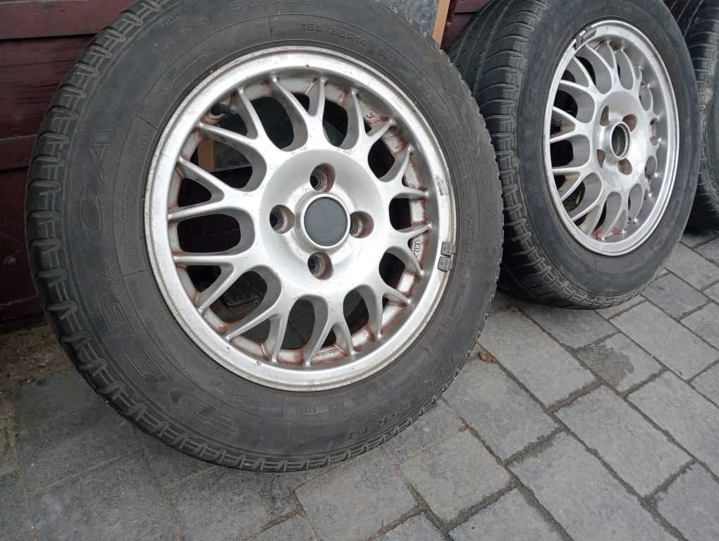 Felgi komplet 4x100 14r 5.5j et 40 piasta  56.1 honda Civic VII  7