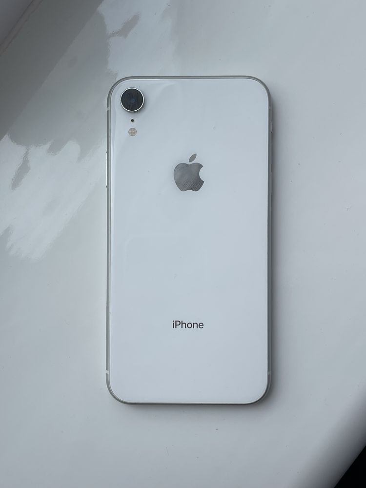 iPhone XR|64 GB|White