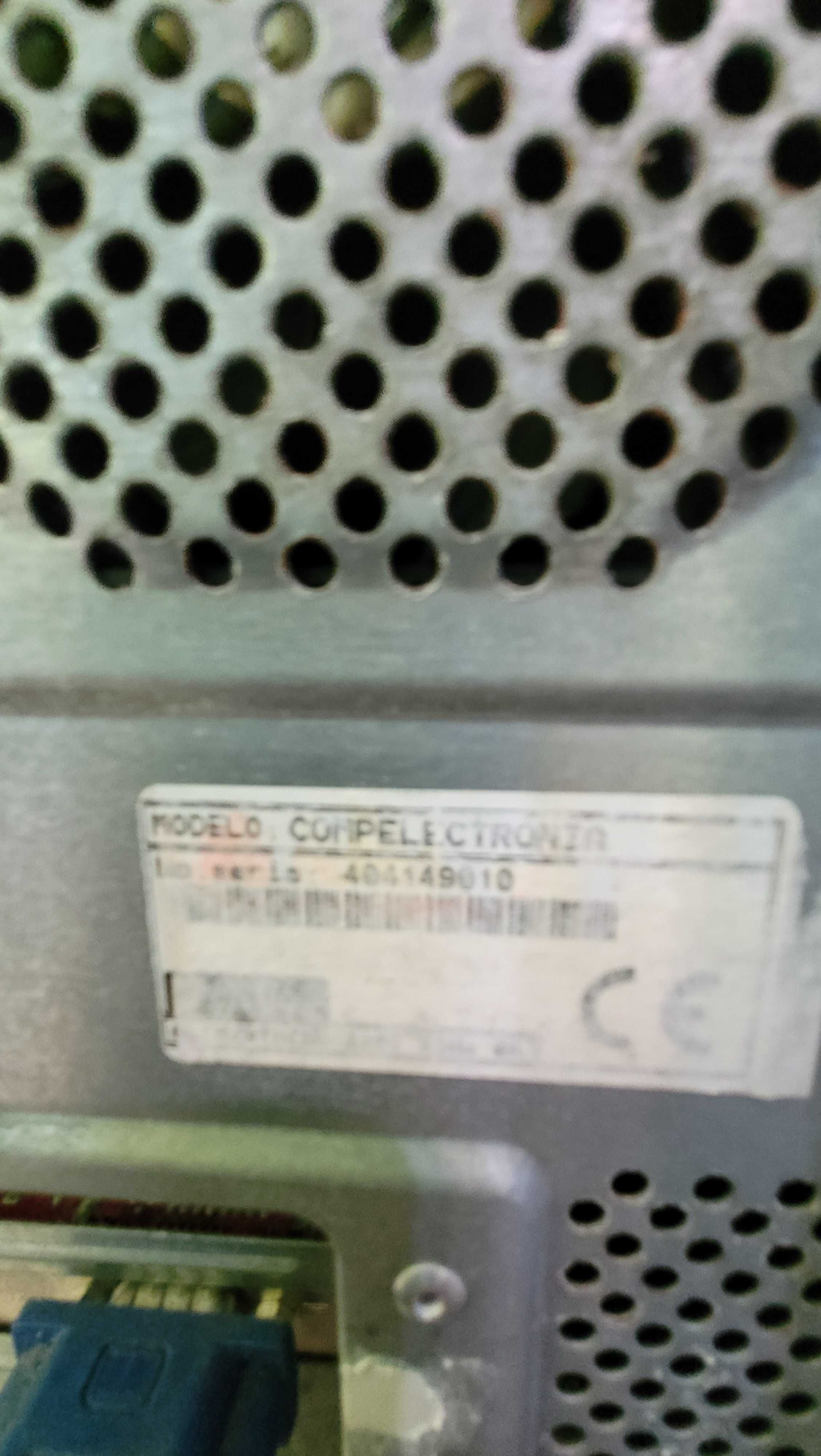 Torre de computador HP Quad core