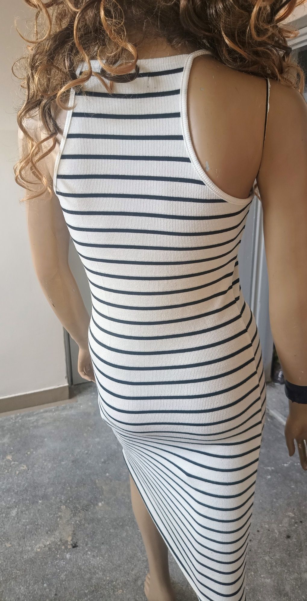 Sukienka MIDI w paski S Reserved