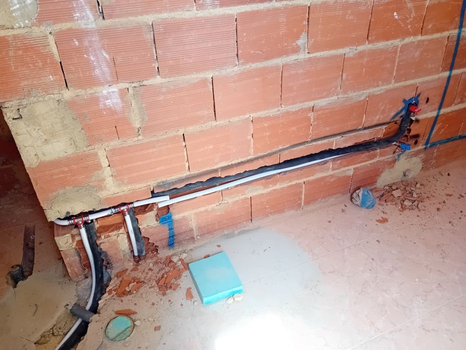 Canalizador e reparações