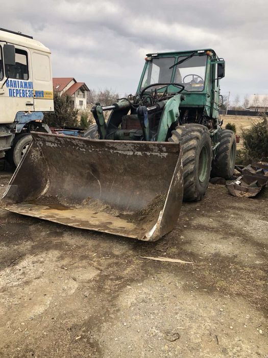 Фронтальний погрузчик Т156