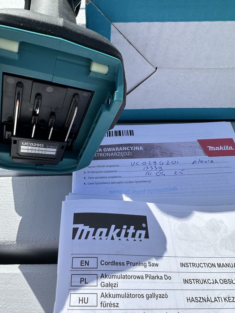 Makita akumulatorowa pilarka do gałęzi UC029G 40V XGT UC029GZ01 15cm