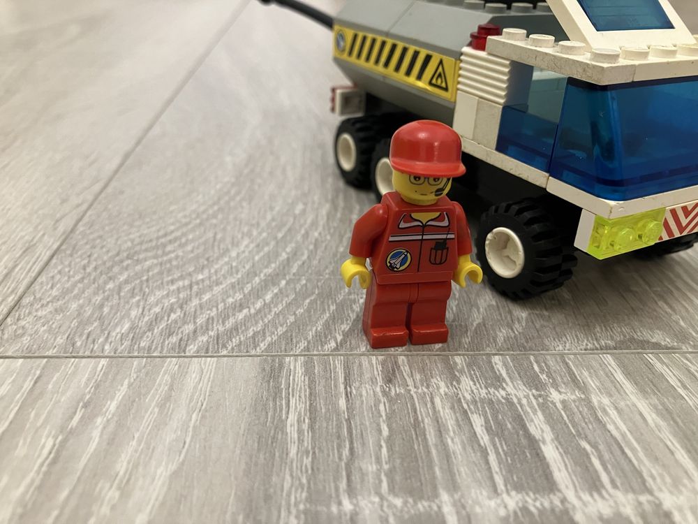 Lego system city space port 6459 - Fuel Truck