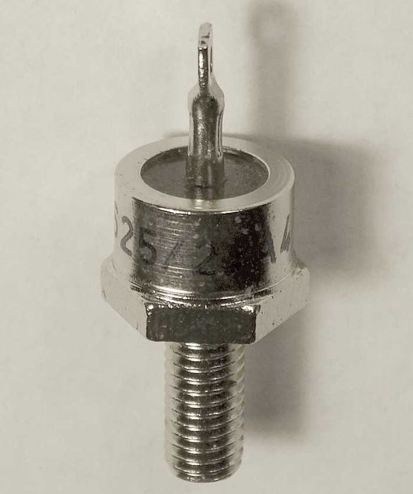 Ultraszybka dioda prostownicza mocy SY625/2 ; 28 A / 200 V / 50 ns