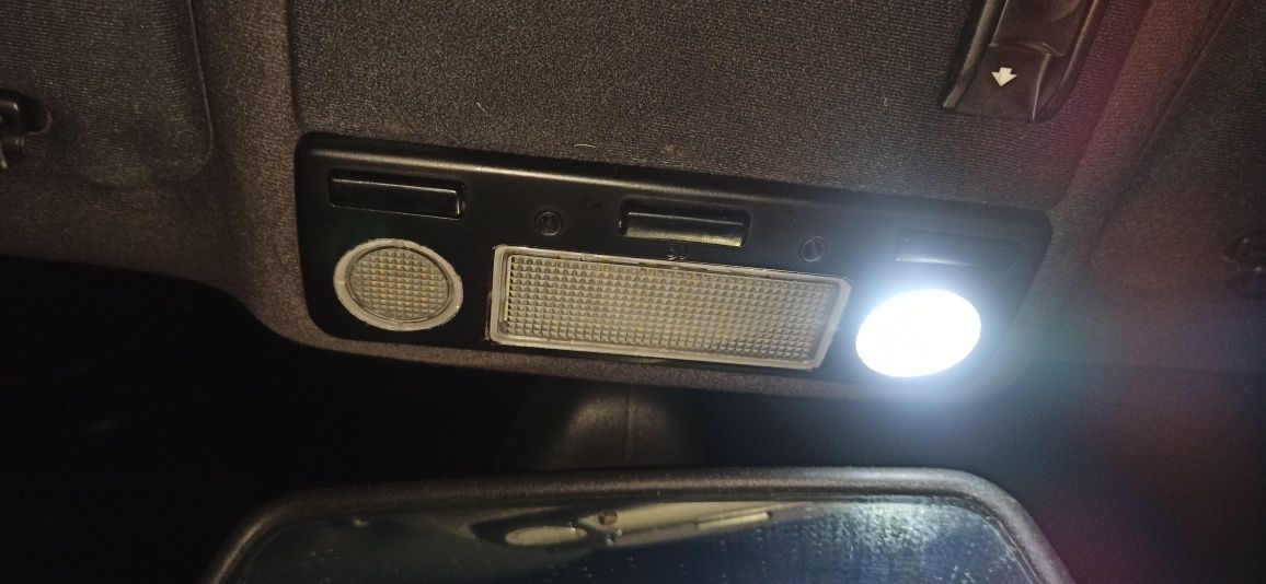 Lampka podsufitki BMW E39 Czarna LED