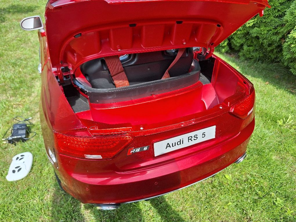 Auto na akumulator Audi RS5, sterowane