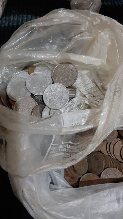 Várias moedas para venda
