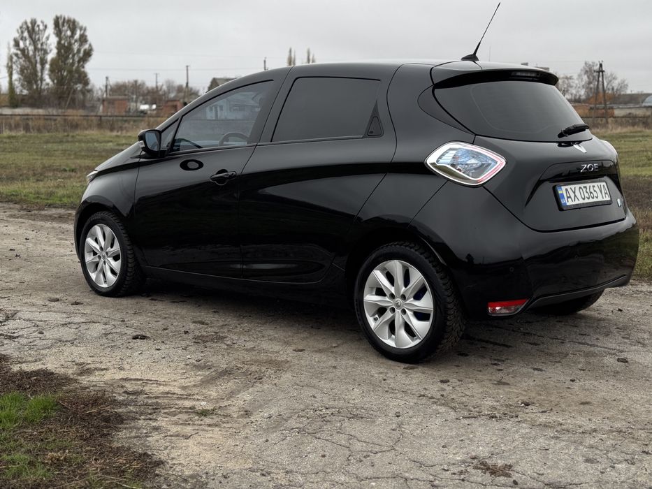 Продам элекро автомобиль Renault ZOE
