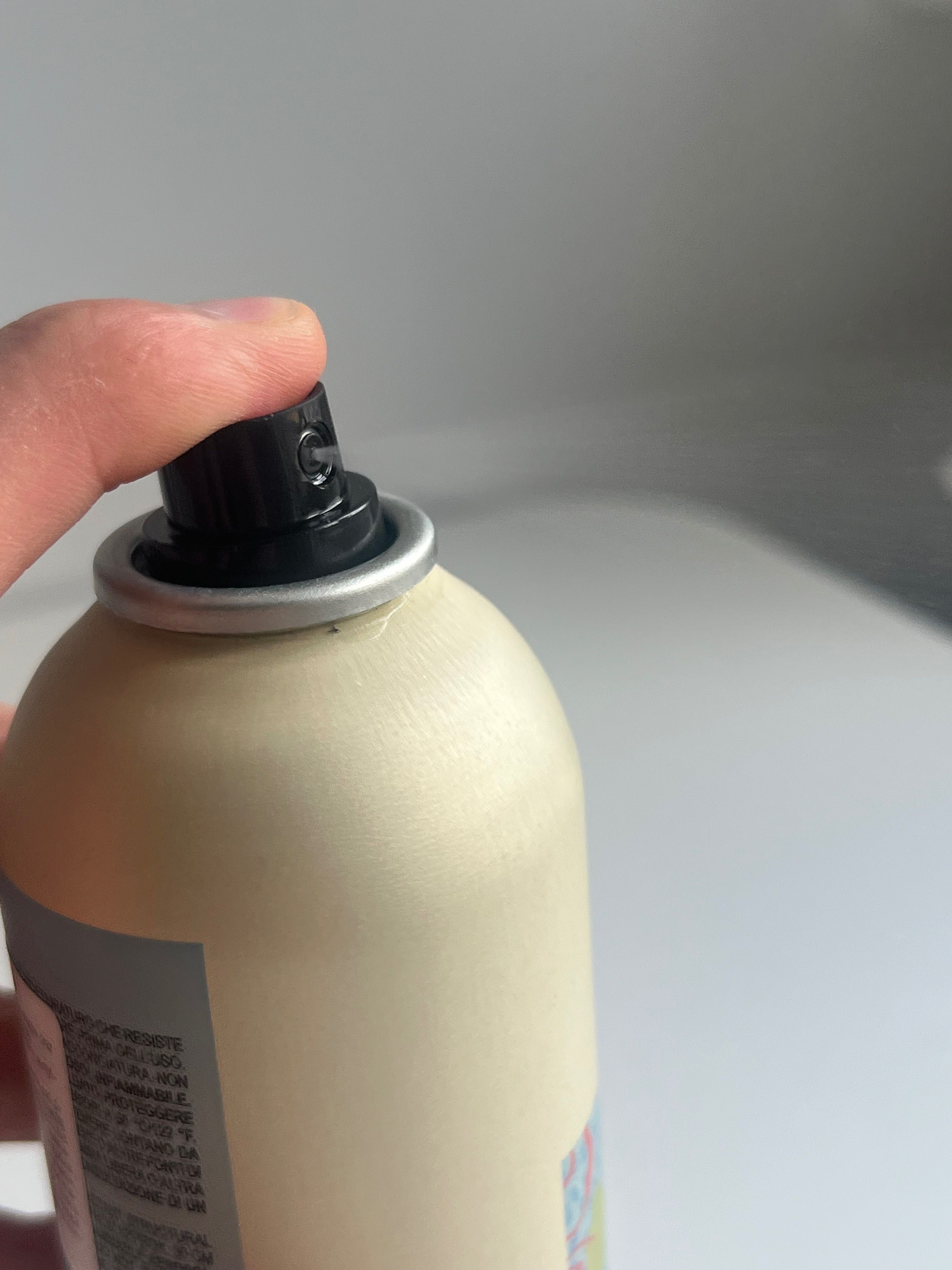 Lakier do włosów Davines Extra Strong 400 ml – 95% pełny