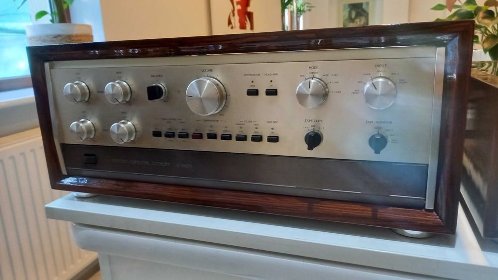 Zestaw Accuphase P-260, C-200X, DP-60, T-105 + regał