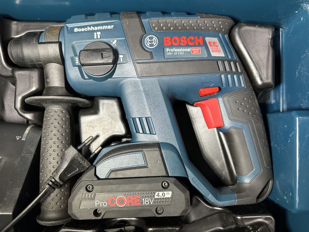 Безщітковий акумуляторний перфоратор Bosch gbh 18 v-ec Комплект