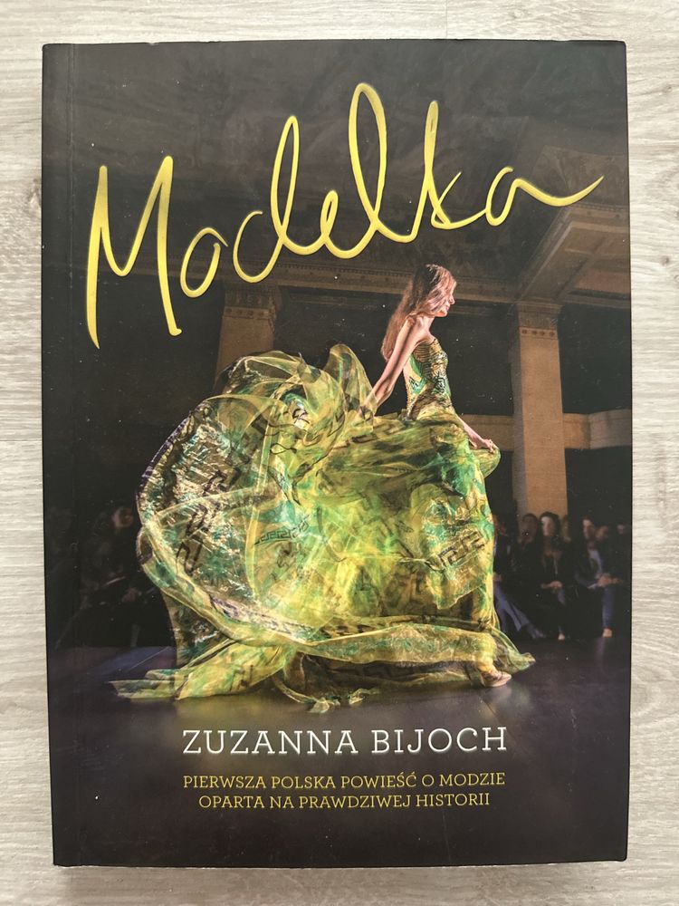 Książka „Modelka”