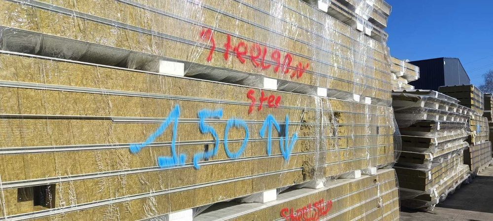 Płyty warstwowe ścienne oraz dachowe