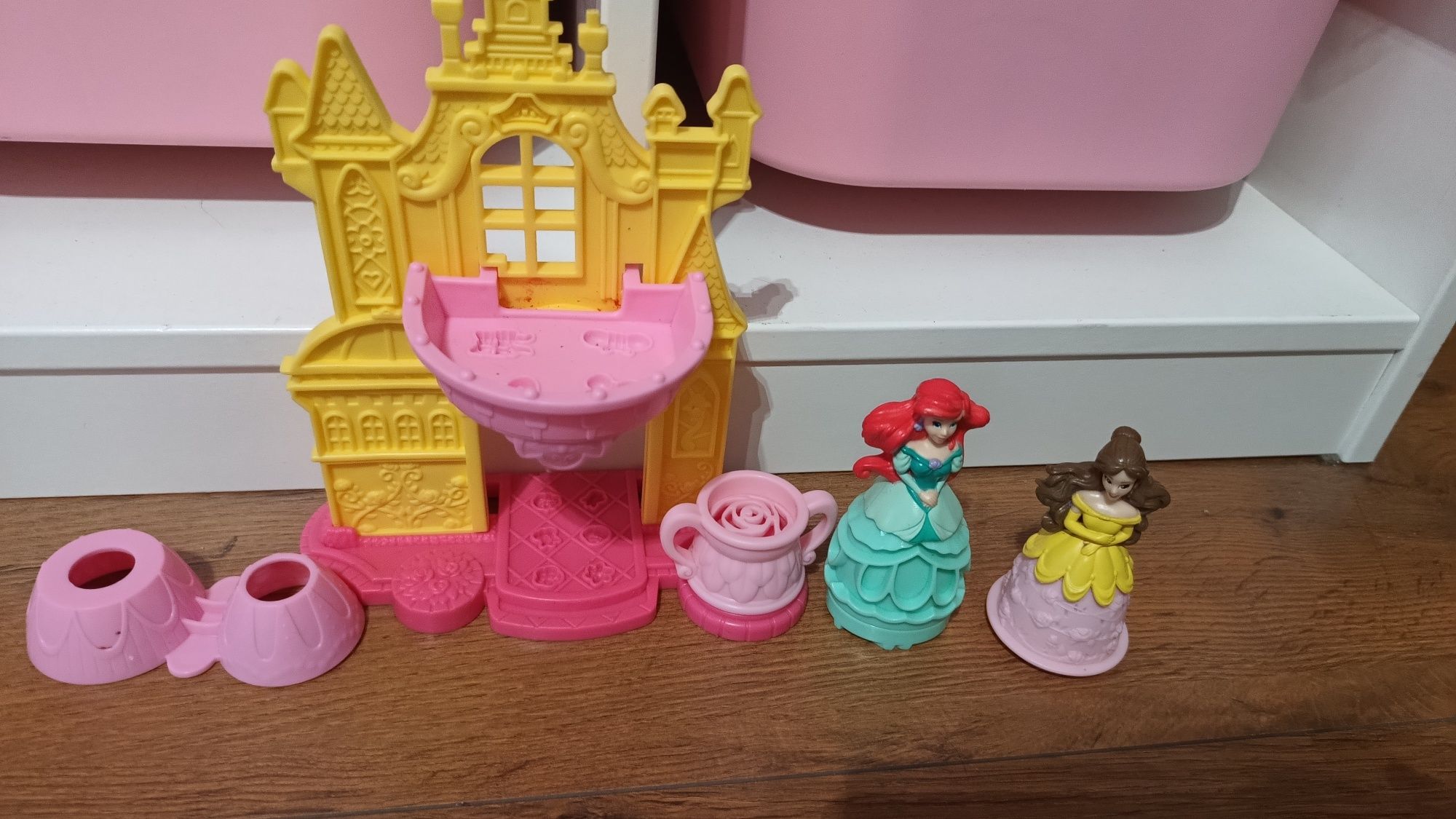 Play doh, zamek Belli, Arielka