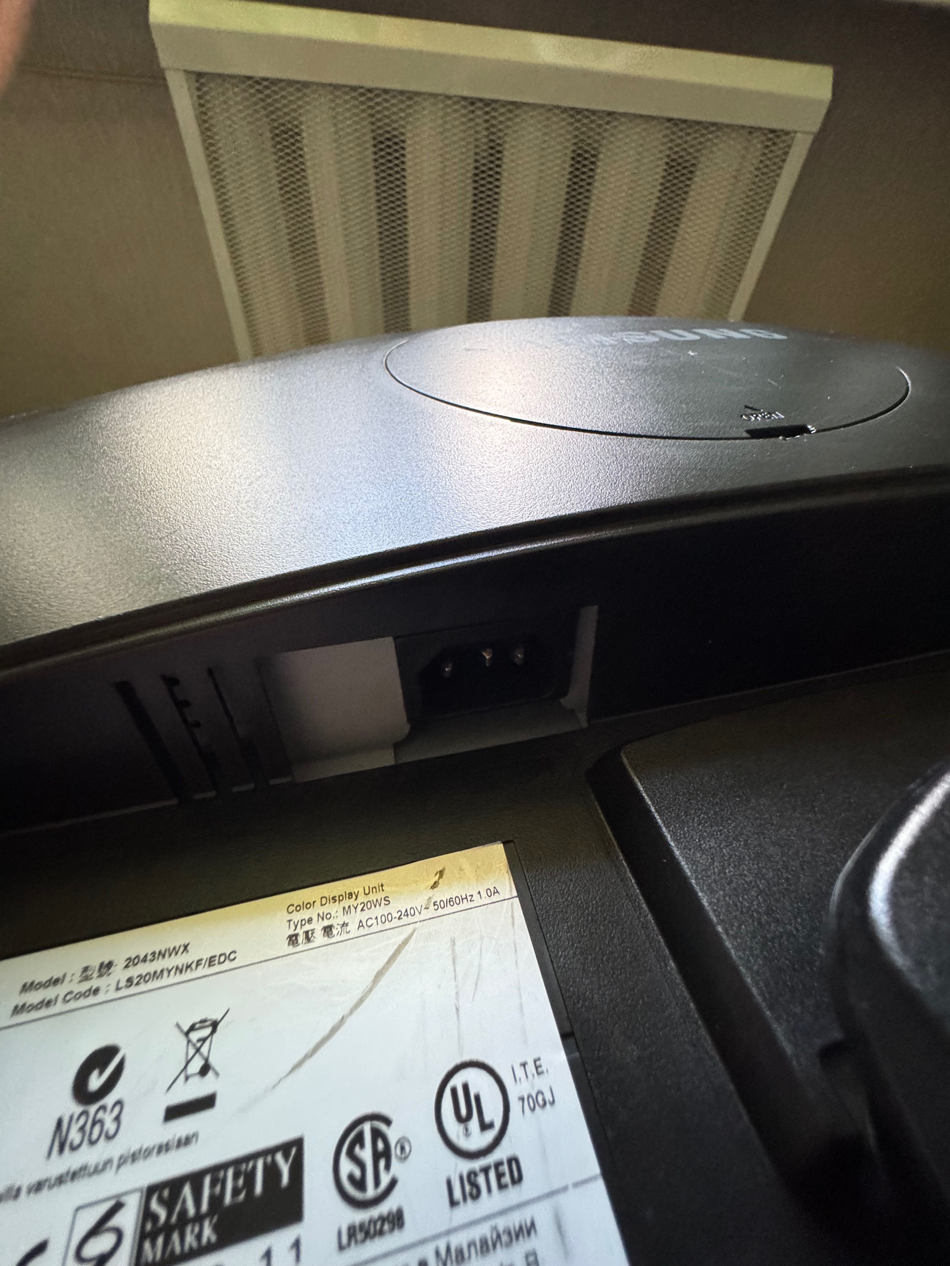 Монитор Samsung SyncMaster 2043nwx