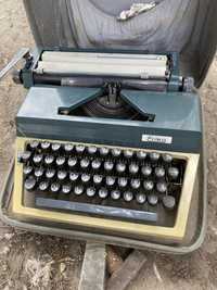 Немецкая пишущая машинка эрика