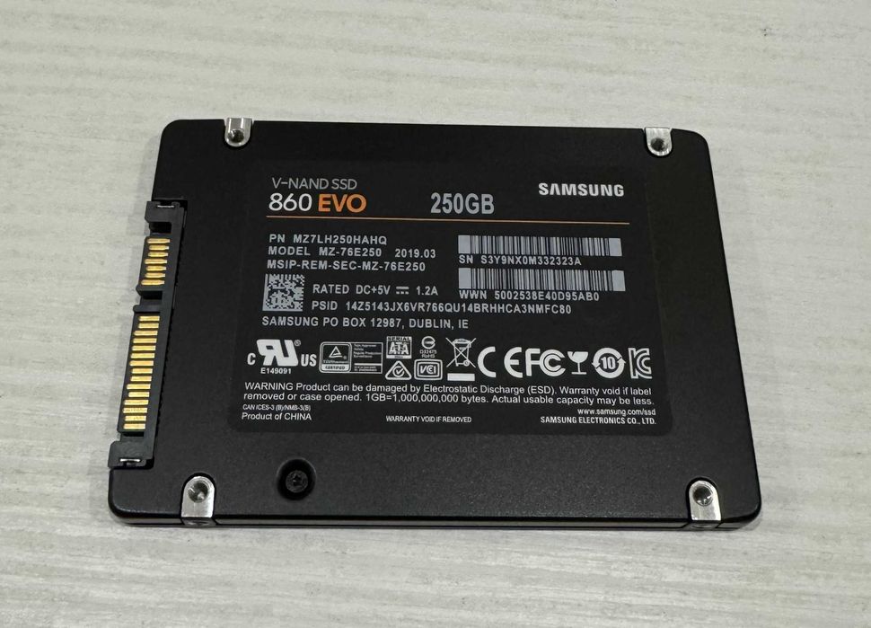 Intel NUC 7 Essential Kit NUC7PJYH. Працює від повербанка