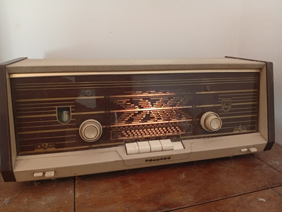 Radio Antigo Philips