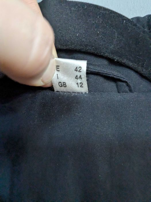 Czarna kurtka męska z kołnierzykiem, rozmiar 42