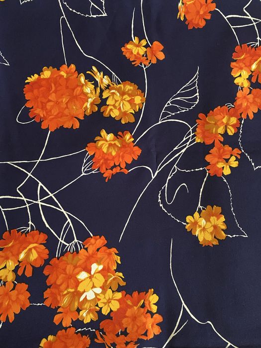 Тканина поліестер, шовк, для пошиття та декору.