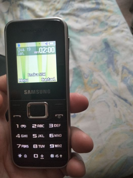 Telemóvel Samsung teclas antigo usado