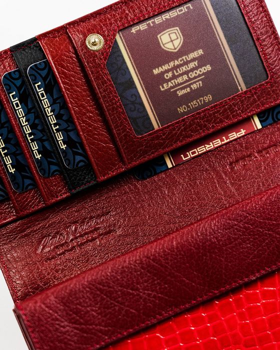 lakierowany portfel z elegancki wzorem croco - peterson