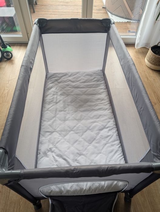 Łóżeczko turystyczne plus materac 60x120