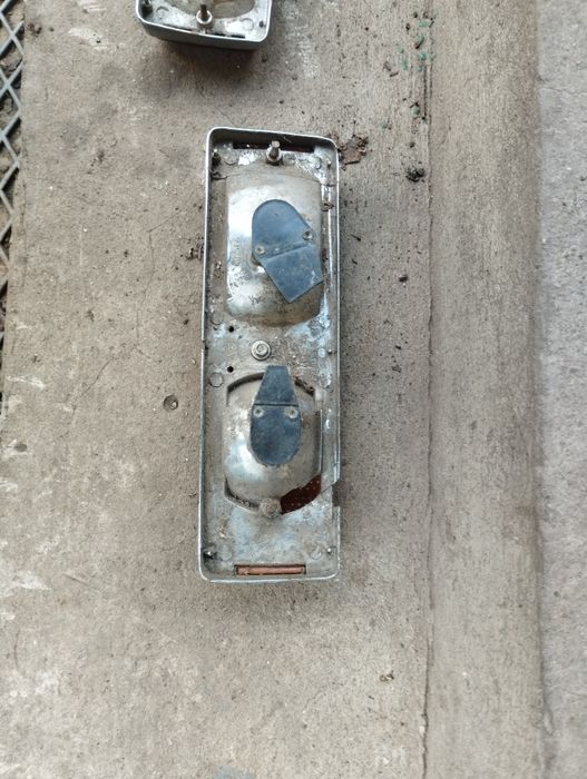 Продам задні фари ваз 2101