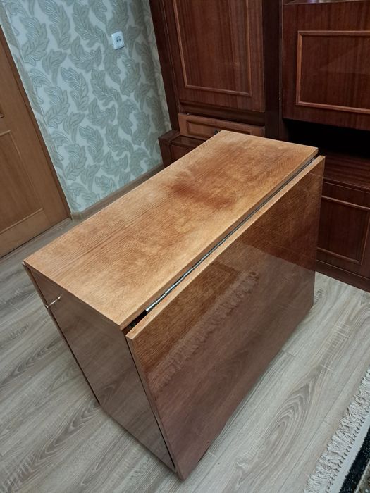 Стіл- книжка,б/в, розкладний