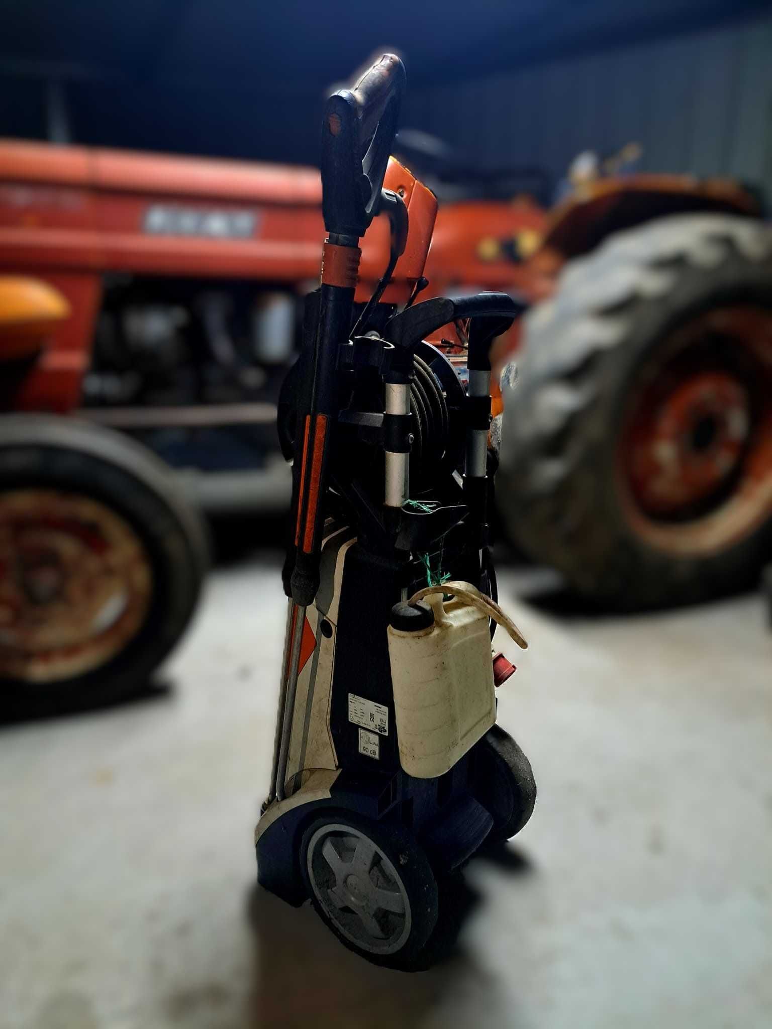 RE 282 PLUS Lavadora de alta-pressão Profissional STIHL