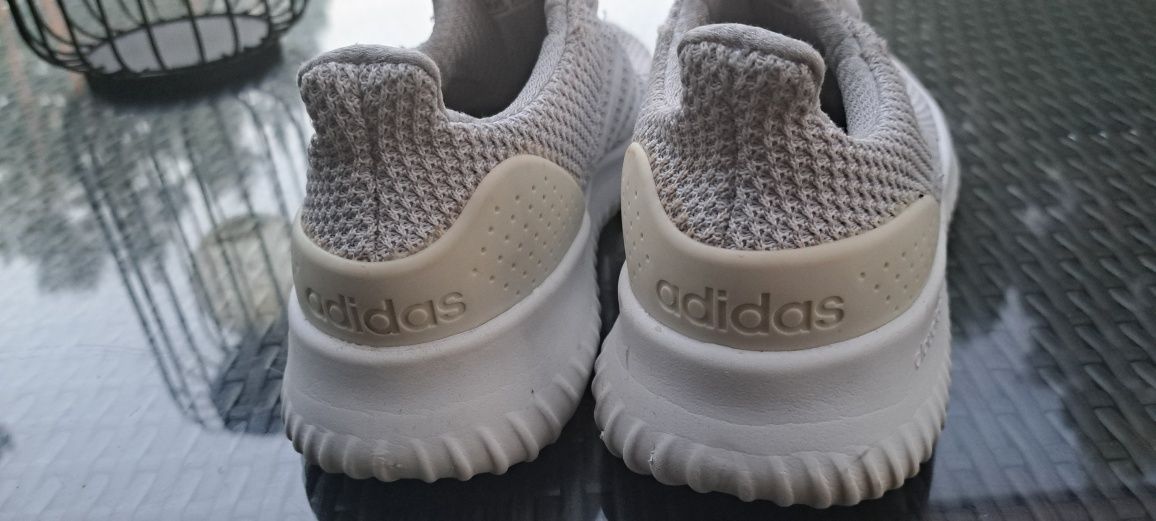 Buty sportowe siateczkowe Adidas ,rozm.40 i 2/3