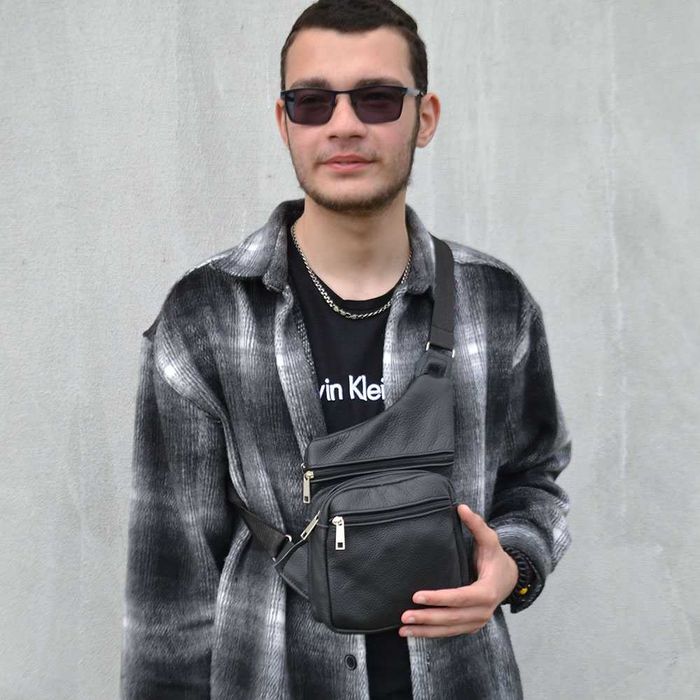 Чоловіча тактична сумка з натуральної шкіри на груди