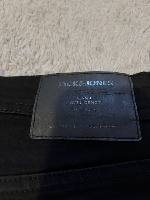 Spodnie materiałowe Jack&Jones czarne rozmiar W32 L30