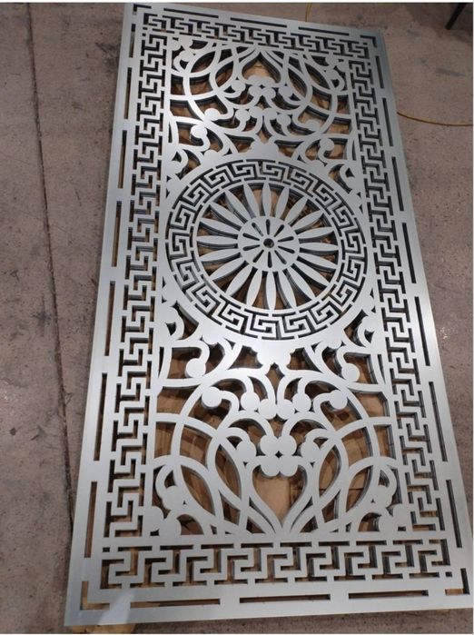 Лазерна різка металу Декоративні металеві вставки для воріт і огорожі