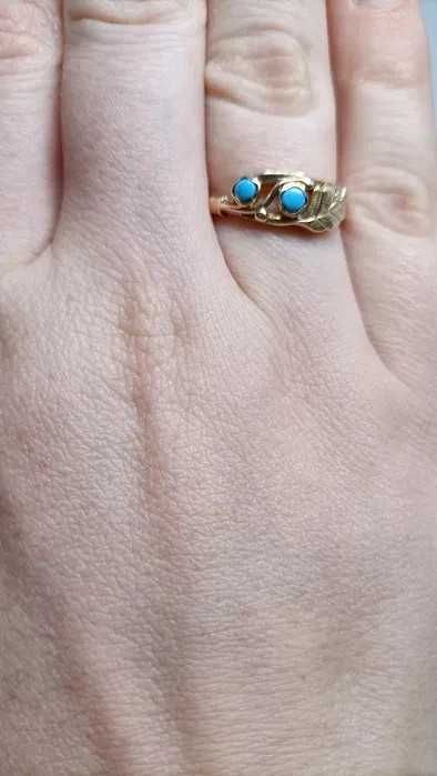 Klasyczny pierścionek ze złota pr. 585 z turkusami