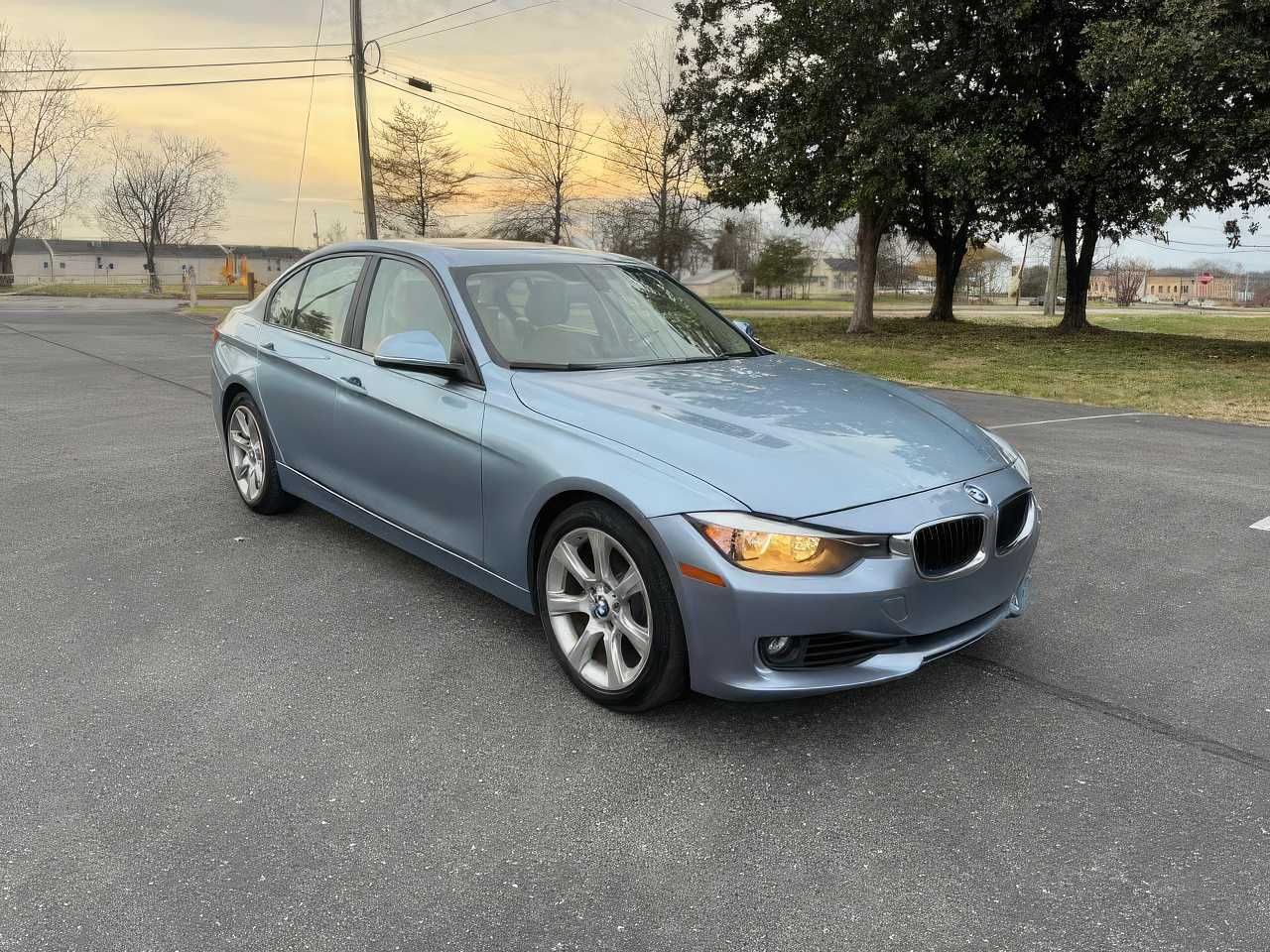 2013 BMW 3 Series 328i