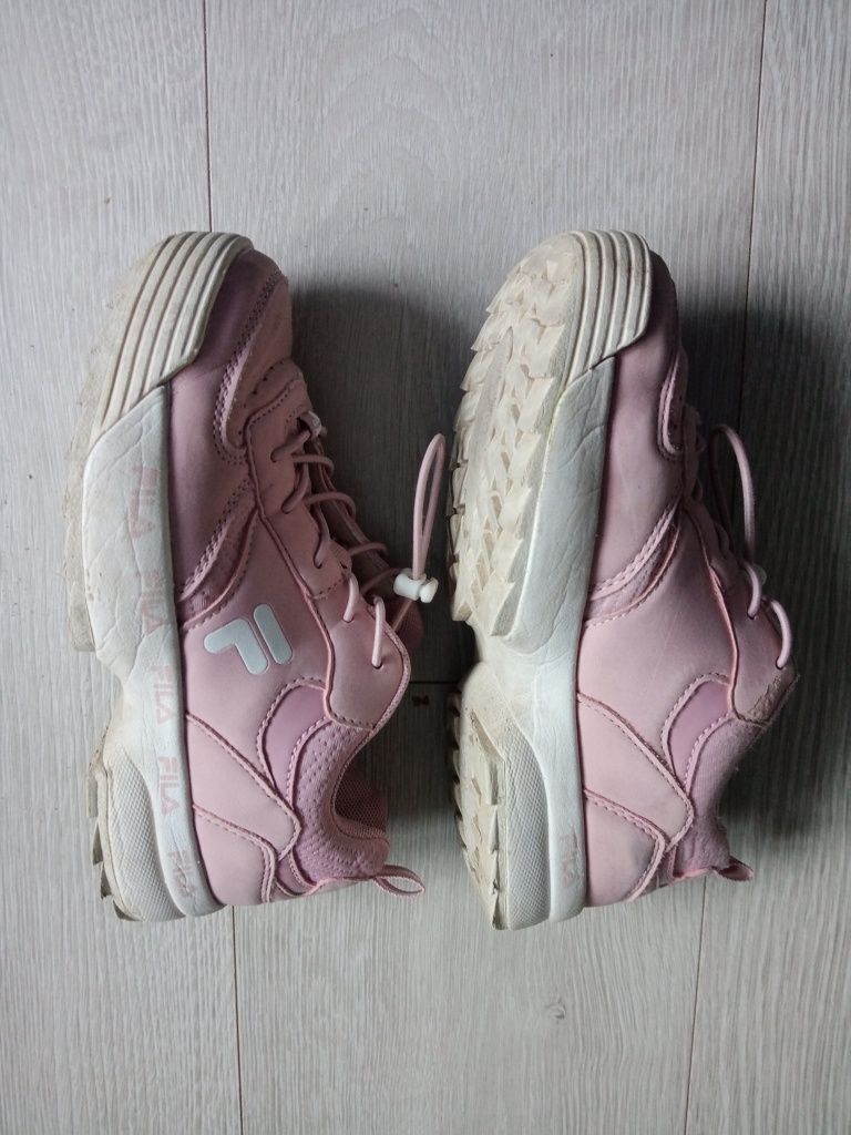 Buty dziewczęce sportowe