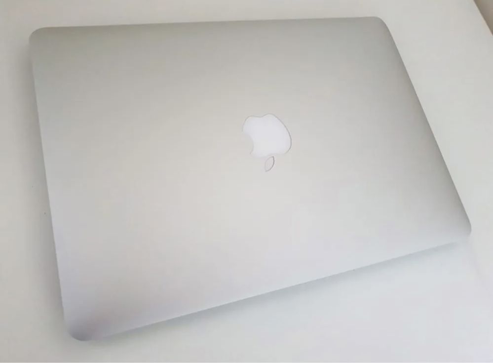 Portátil MacBook Pro retina 13”
